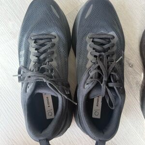 Men's Black Hoka Bondi 8 Running Shoes - Size 10 Wide